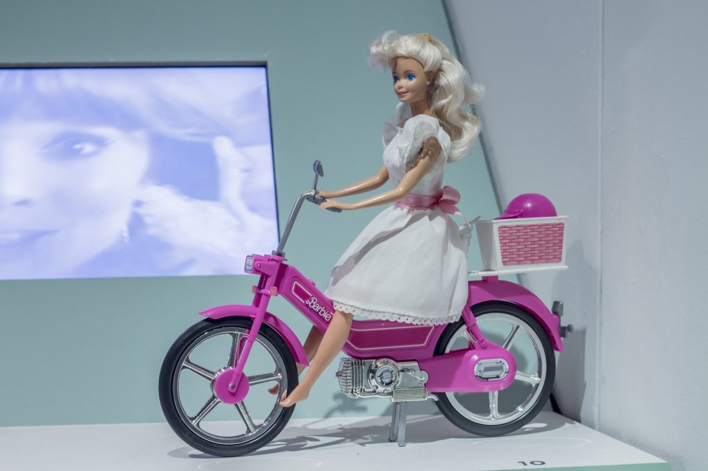 La petite vie de Ci Exposition Barbie 00022
